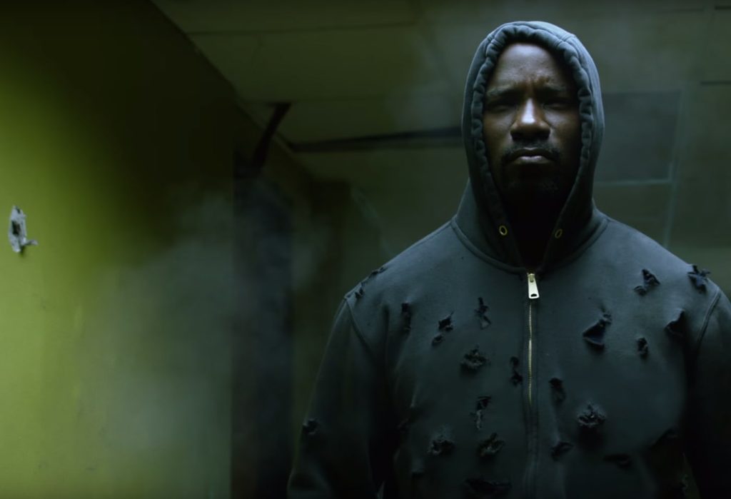 hero-for-hire-luke-cage-smashes-all-in-netflix-s-first-trailer-unveiled-at-comic-con-lu-1068165