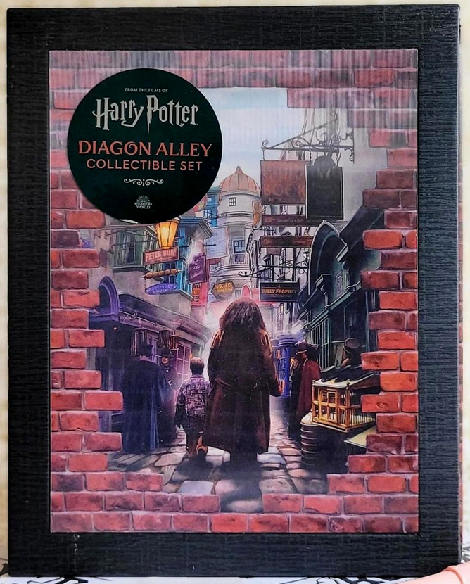 Artwork by Hatchette Books – Harry Potter Book Cover